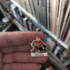 Montreal Canadiens Enamel Goalie Pin - Red & Blue